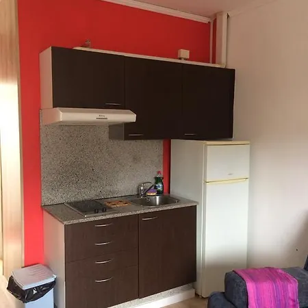 Duplex In The Center *